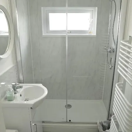 Coastline Apartment *